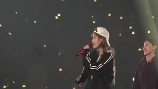 اجرای آیو کنسرت 《HEREH 》every end of the day by iu