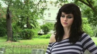 فیلم کشتار با اره برقی در تگزاس زیرنویس فارسی Texas Chainsaw 3D 2013