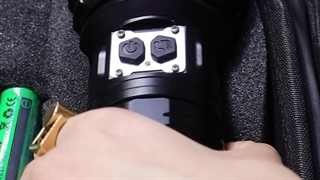 معرفی چراغ قوه قدرتمند اسمال سان مدل ZY-T170