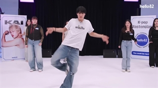 برنامه‌ی Hello82 آموزش رقص فن‌کم‌های معروف کای به فن‌ها توسط استاد کای با زیرنویس فارسی