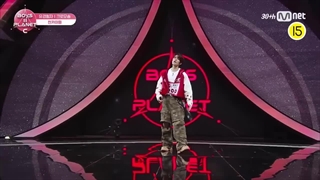 اجرای آهنگ Get a guitar توسط تیان کای ون_ بویز ۲ پلنت سی