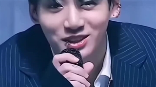 خندش از کل زندگی من قشنگتره