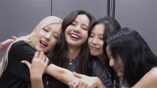 Happy 9 universery blackpink!!!! Love youuuuu . سالگرد ۹ سالگی گروه مبارک :قلب: ممنون که موقع ناراحتی خوشحالم کردید خوشگلای من