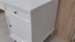 میز تحریر مدل اوتانا