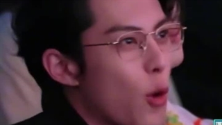 ایا شما هم ازون دسته از ادمایی هستین که انقدر تو ماشین با اهنگ میخونه بقیه به مرز جنون برسن ؟