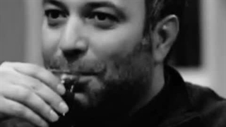 حامد عسگری .. مثل آن چایی که می چسبد به سرما بیشتر