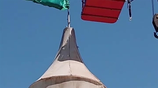 لحظه تعویض پرچم چایخانه باغ رضوان ضبط و اپلود بهمن جولائی