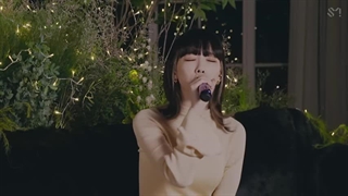 اجرای زنده آهنگ Galaxy از تهیون