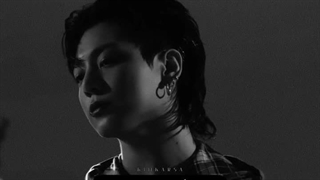 { . .هیچکدومشون ٺو نبودی . . }