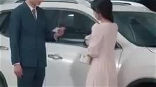 اولین‌کسی‌که‌در‌معامله‌سقوط‌کرد♡⁩ قسمت2