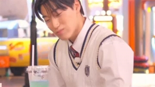 ایییی خدااااا واکنش کیوتش منو تُشتT-Tفقط یه پاپیون روی سرش کم داره :خنده: