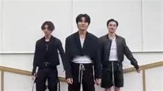 STRAY KIDS :-)