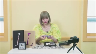 انباکس البوم lalisa با lisa
