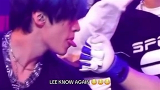 لینو موقع اجرا دست چانگبین رو میخواست لیس بزنه^^