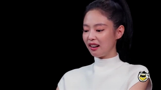 برنامه hot ones با حضور جنی کپشن