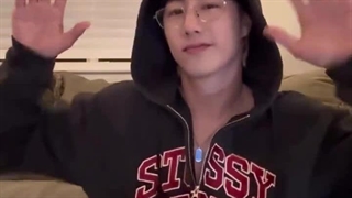 آپدیت اینستاگرام مارک با چالش Hold Still