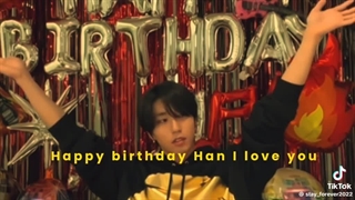 تولد داریم تولد هان (تو کامنتا تبریک بگین)