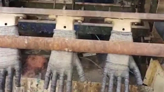 خط تولید دستکش ایمنی نیتریل ابزاری ها رو از نزدیک ببین