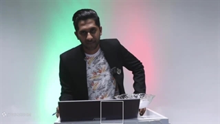 مسابقه تلوزیونی فجر با اجرای علیرضا احدی