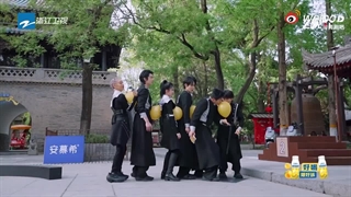 خیلی خنده دار بود برنامه (کیپ رانینگ) هست فکرکنم