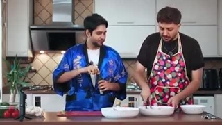 پخت_پز_موزیک_و_غذا_همزمان_؟؟__ته_چالش_ترکیبی