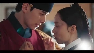 جوریکه سر این سکانس احساساتی شدم اصن حد نداشت امیدوارم تراژدی عاشقان ماه تکرار نشه)) ساخت خودم