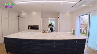 بمون هوس قسمت 1 لینک دانلود در کپشن