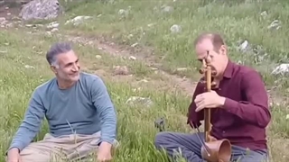 دوئت کمانچه تنبک استاد نعمت بهاروند همراه بازنه (رقص) لری در طبیعت لرستان