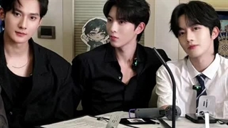 وقتی زیادی تو نقشت فرورفتی خنده خنده