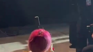 واکنشش وقتی فن بوی (*بابا)صداش میکنه