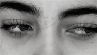 تاحالا شده اینقدر حوصله اتون ریده باشه که مثل الان من پاشنه کش تو هوا تکون بدین؟