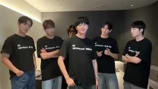 آپدیت صفحه SF9 به مناسبت نهمین سالگرد دبیو پسرای قشنگمون:)))