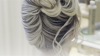 جلوگیری از وز شدن مو بعد از شینیون | راز ماندگاری شینیون مو | آموزش شینیون در اصفهان