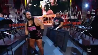 مسابقه گروه خانواده وایات درمقابل ECW Originale(مسابقه 8نفره تک تیم تاریخ رویداد 2015