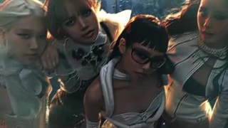 آهنگ مورد علاقتون از بلک پینک؟ خودم همشون و دوست دارم ولی پلینگ ویت فایر