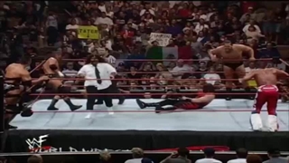 wwf آنفورگیون ۱۹۹۹  تریپل اچ در مقابل د راک در مقابل د بریتیش بولداگ در مقابل کین در مقابل منکایند در مقابل بیگ شو چالش ۶ قهرمان