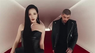 تیزر موزیک ویدیوی "EYESCLOSED" از جیسو با همکاری زین بصورت رسمی منتشر شد.