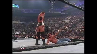 مسابقه غیرتحریمی تریپل اچ در مقابل شان مایکلز  سامراسلم، ۲۵/۸/۲۰۰۲