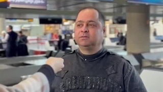 خارج زندگی میکنی؟