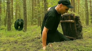 او ایده ساخت یک سرپناه در جنگل را داشت.