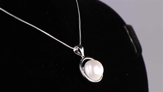 گردن آویز بدون زنجیر مروارید نورا