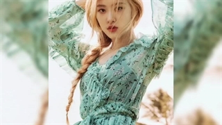 اگر این ویدیو بالا ی 5 تا لایک بخوره کاور Rosè (رزی) میزارم