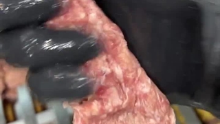 وقتش رسیده که عطر کباب‌ های اصیل آقای کباب، آخر هفته‌ تون رو ساخت! 