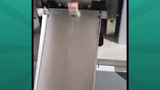 با دستگاه بسته بندی باسلوق پرچمی، تولیدت رو چند برابر کن!