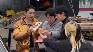 در سریال دارن همو میخورن در پشت صحنه سوپرایز تولد((((: