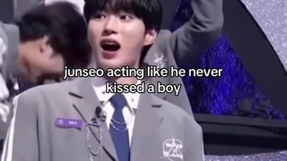 تعجب جونسو از بوس آرنو