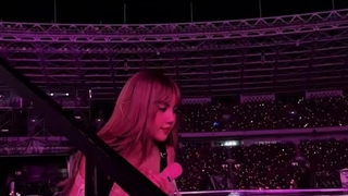 صبحتون به زیبایی دختر قشنگم>>> زیباییش وصف نشدنیه