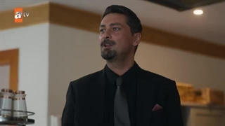 سریال غریبه ای در آینه   قسمت 6زیرنویس فارسی قسمت 6داخل سایت موجوده لینک داخل توضیحات برای دیدن توضیحات روی همین متن کلیک کن