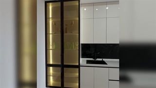 کابینت هایگلاس سفید