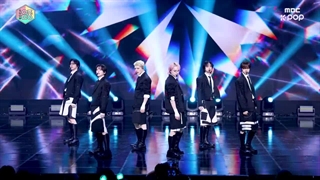 TEAM (앤팀) – Lunatic& (اجرای زنده ی جدید لونتیک از گروه اند تیم)